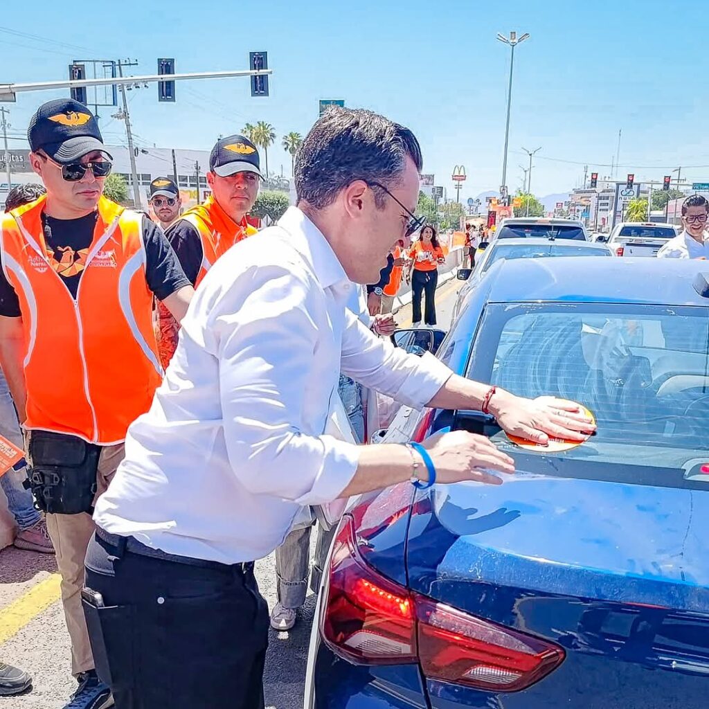 WhatsApp-Image-2025-09-29-at-4.16.59-PM-1-1024x1024 El ‘Sello’ de la Cúpula Naranja en Ahome: Israel López, con el Respaldo Total de Máynez y la Dirigencia Nacional.